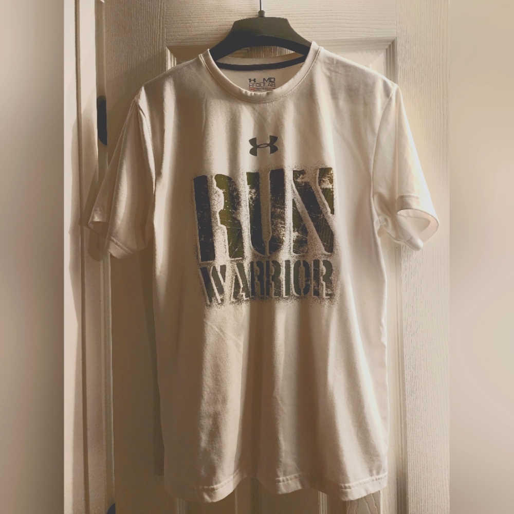 Men's Under Armour shirt